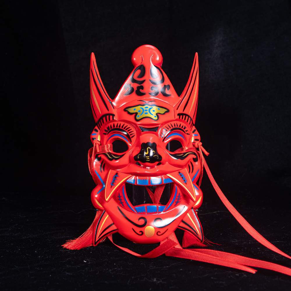 Nuo opera mask mask Guizhou handmade wood carving painting culture Guochao ethnic style temple fair mask other Halloween