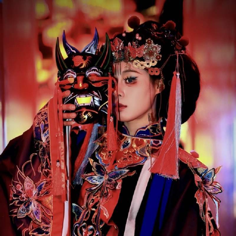 Nuo opera mask mask Guizhou handmade wood carving painting culture Guochao ethnic style temple fair mask other Halloween