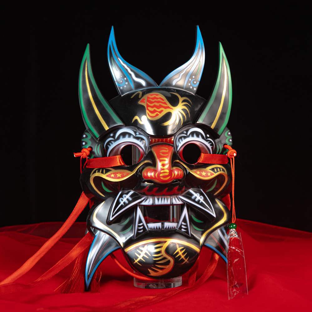 Nuo opera mask mask Guizhou handmade wood carving painting culture Guochao ethnic style temple fair mask other Halloween