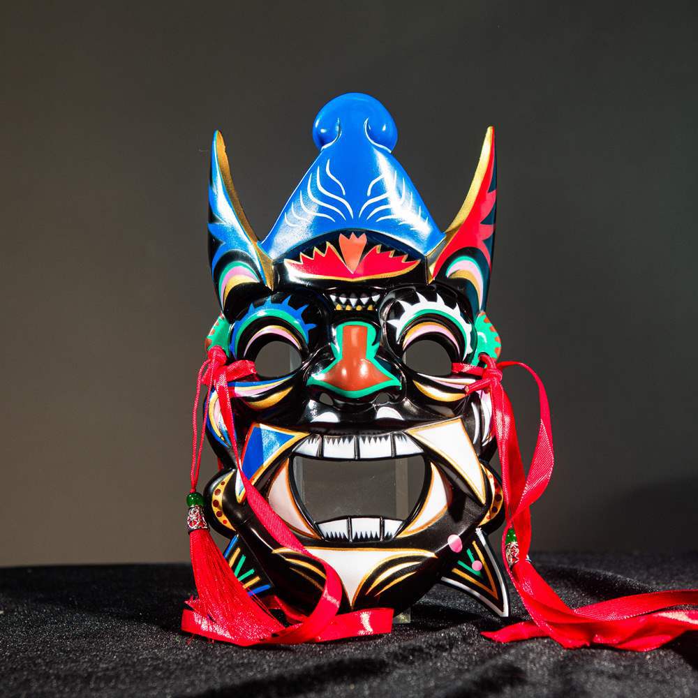 Nuo opera mask mask Guizhou handmade wood carving painting culture Guochao ethnic style temple fair mask other Halloween
